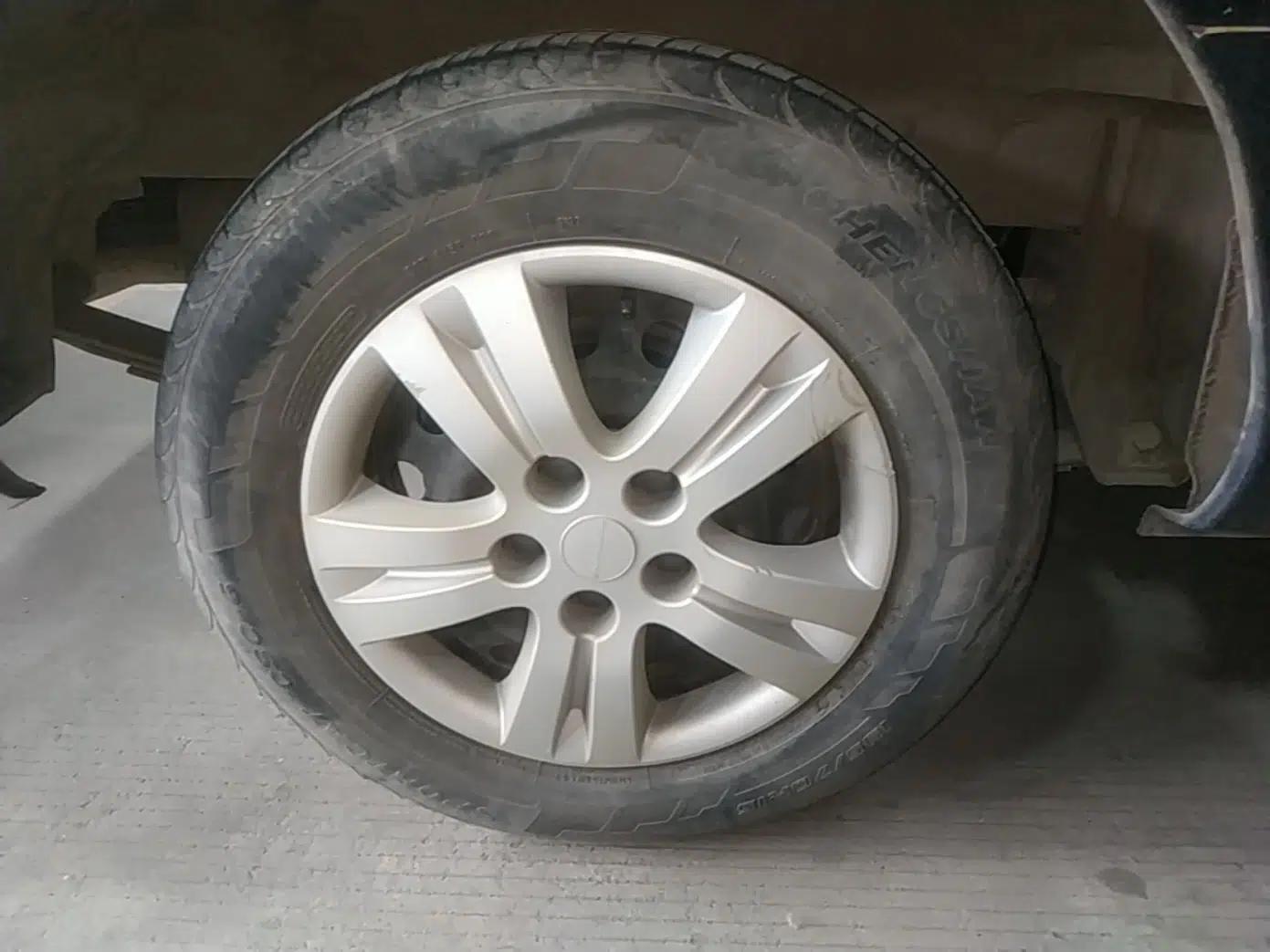 FORTHING Lingzhi 2022 M5 1.6L Practical Model 5 Seats — миниатюра 10