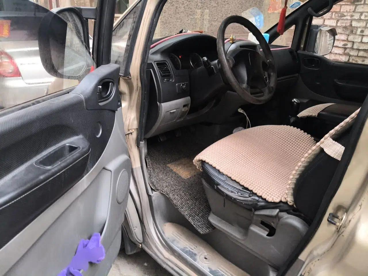 FORTHING Lingzhi 2014 M3 1.6L 7-Seater Luxury Model — миниатюра 17