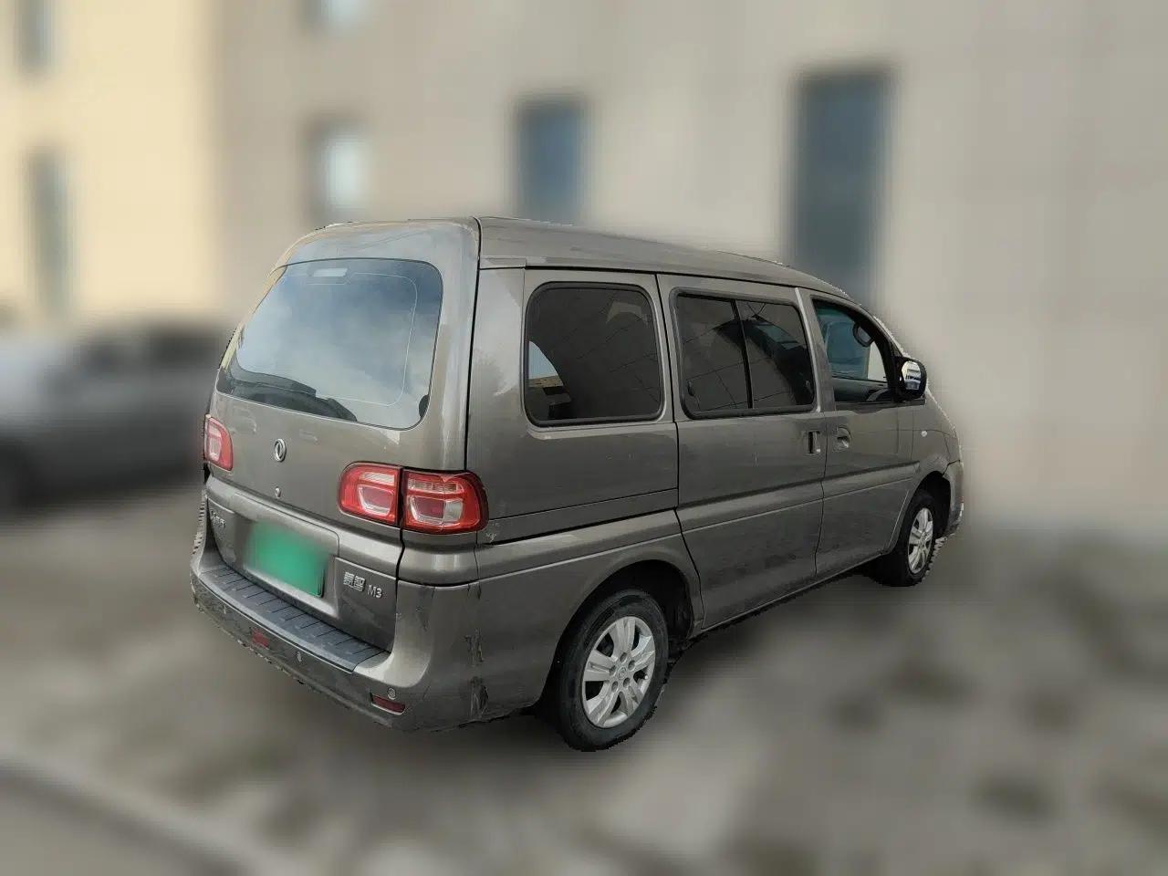 FORTHING Lingzhi 2018 M3 1.5L 5-Seat Base Model — миниатюра 6