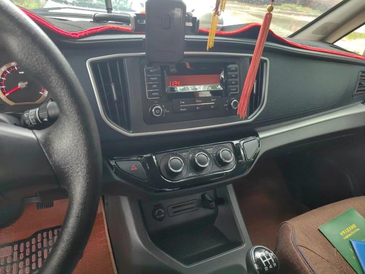 FORTHING Lingzhi 2022 Striving Version M5L 1.6L Base Model 9-Seater — миниатюра 14