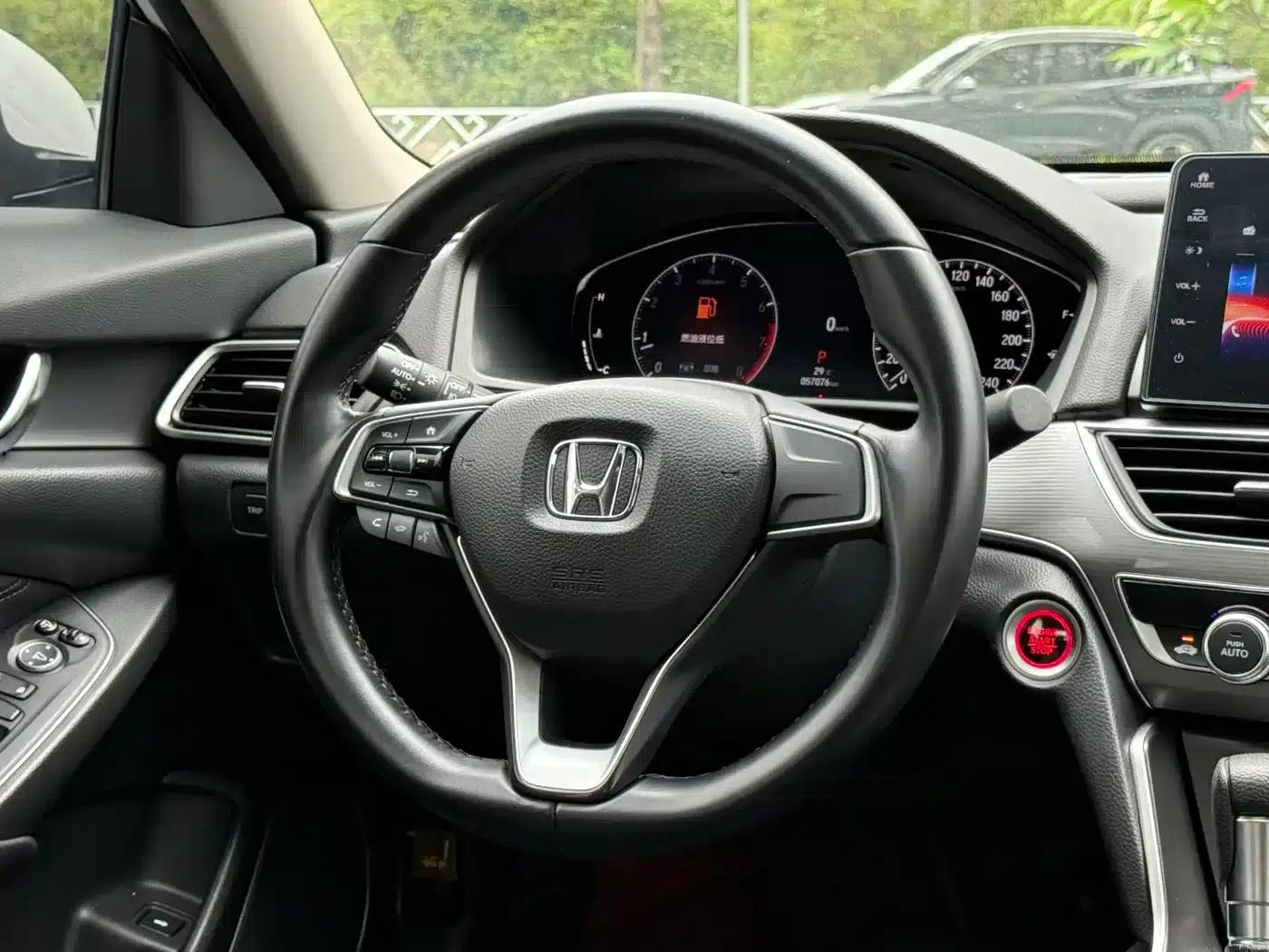 2022 Honda Accord 260TURBO Luxury Edition — миниатюра 14
