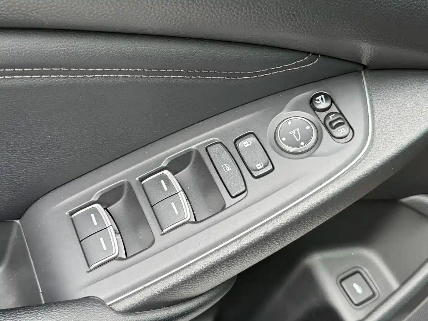 2022 Honda Accord 260TURBO Luxury Edition — миниатюра 19