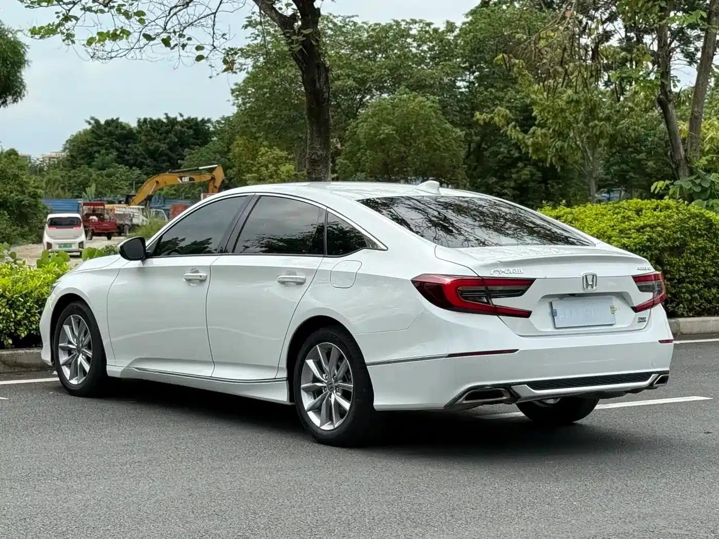 2022 Honda Accord 260TURBO Luxury Edition — миниатюра 7