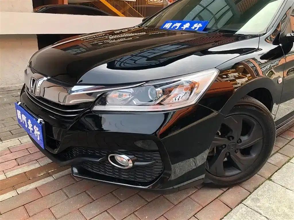 2016 Honda Accord 2.0L Comfort Edition — миниатюра 3