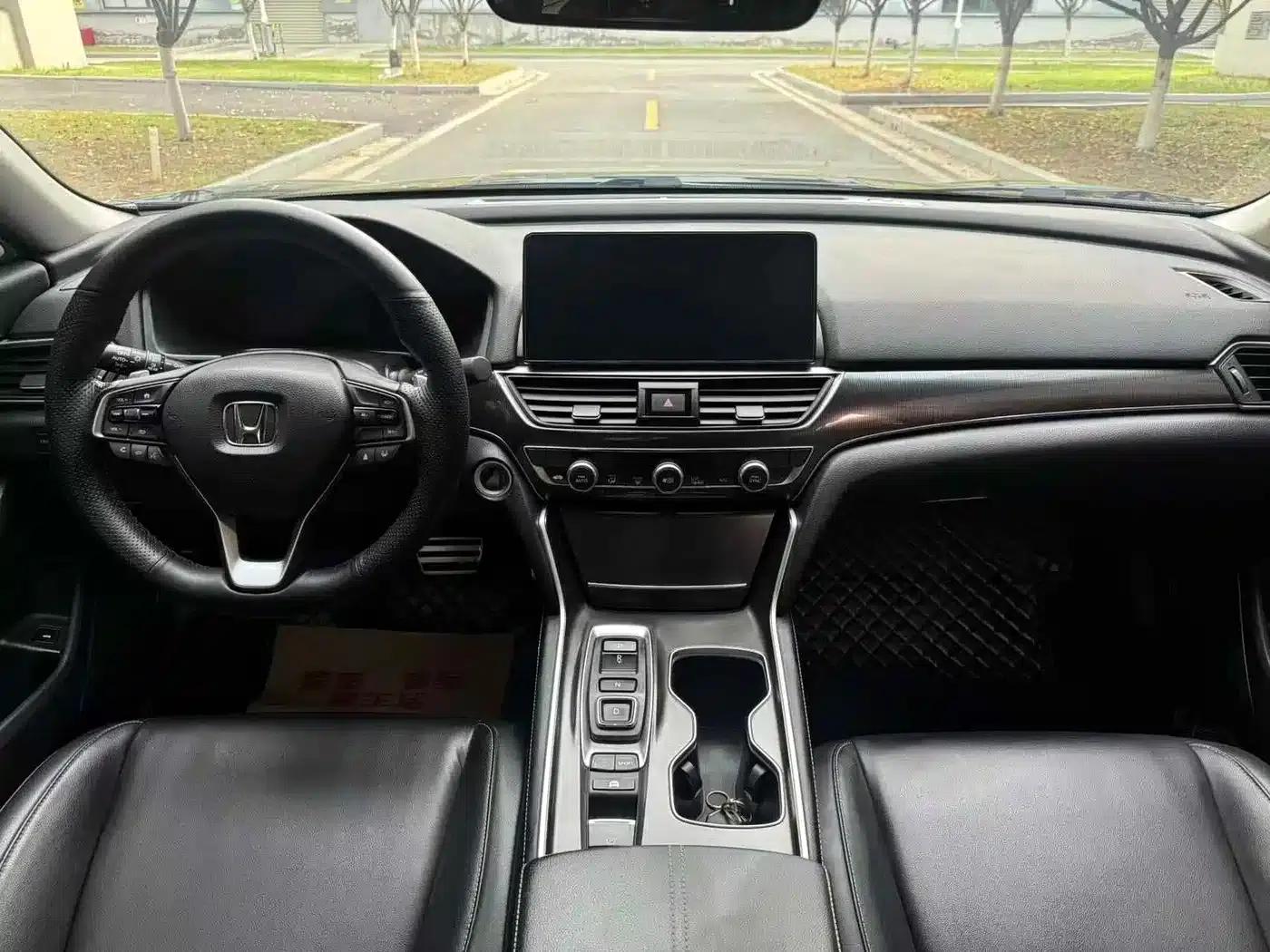 2022 Honda Accord Hybrid 2.0L Phantom Night Edition — миниатюра 12
