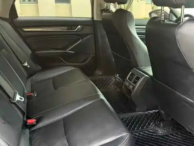 2022 Honda Accord Hybrid 2.0L Phantom Night Edition — миниатюра 14