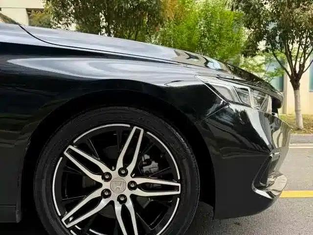 2022 Honda Accord Hybrid 2.0L Phantom Night Edition — миниатюра 7