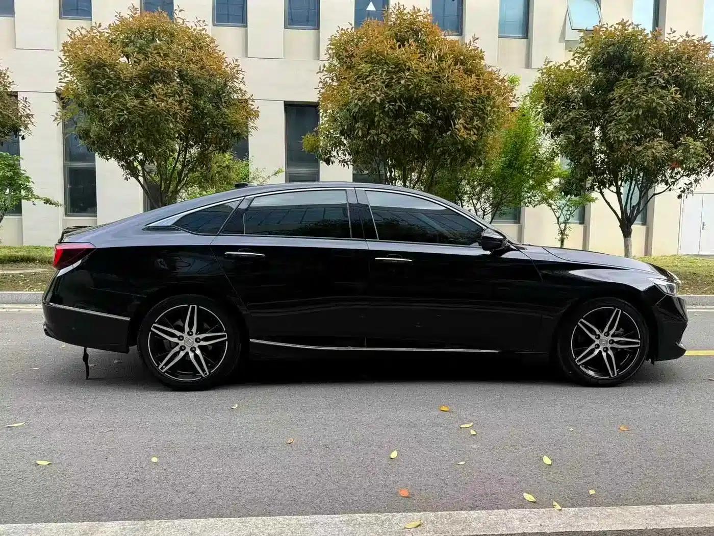 2022 Honda Accord Hybrid 2.0L Phantom Night Edition — миниатюра 8