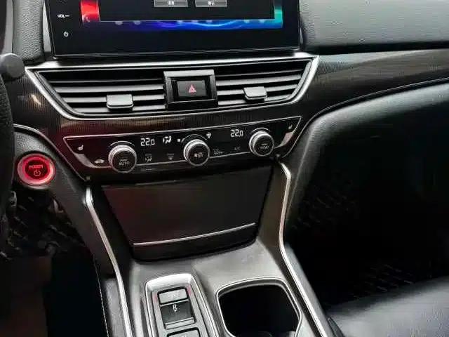 2022 Honda Accord Hybrid 2.0L Phantom Night Edition — миниатюра 9