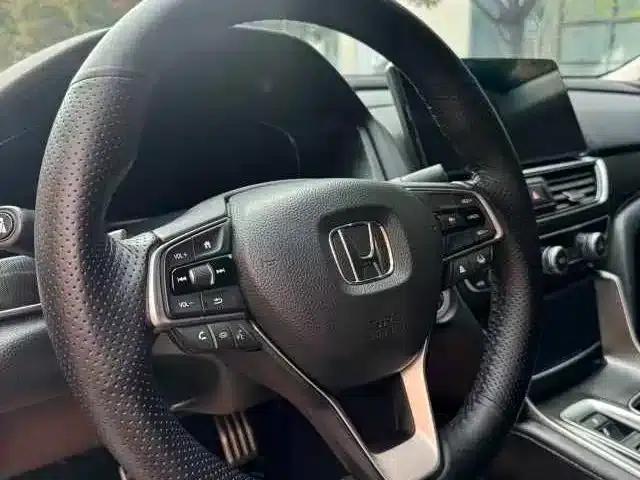 2022 Honda Accord Hybrid 2.0L Phantom Night Edition — миниатюра 10