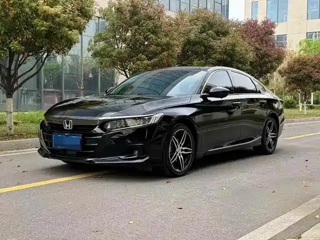 2022 Honda Accord Hybrid 2.0L Phantom Night Edition