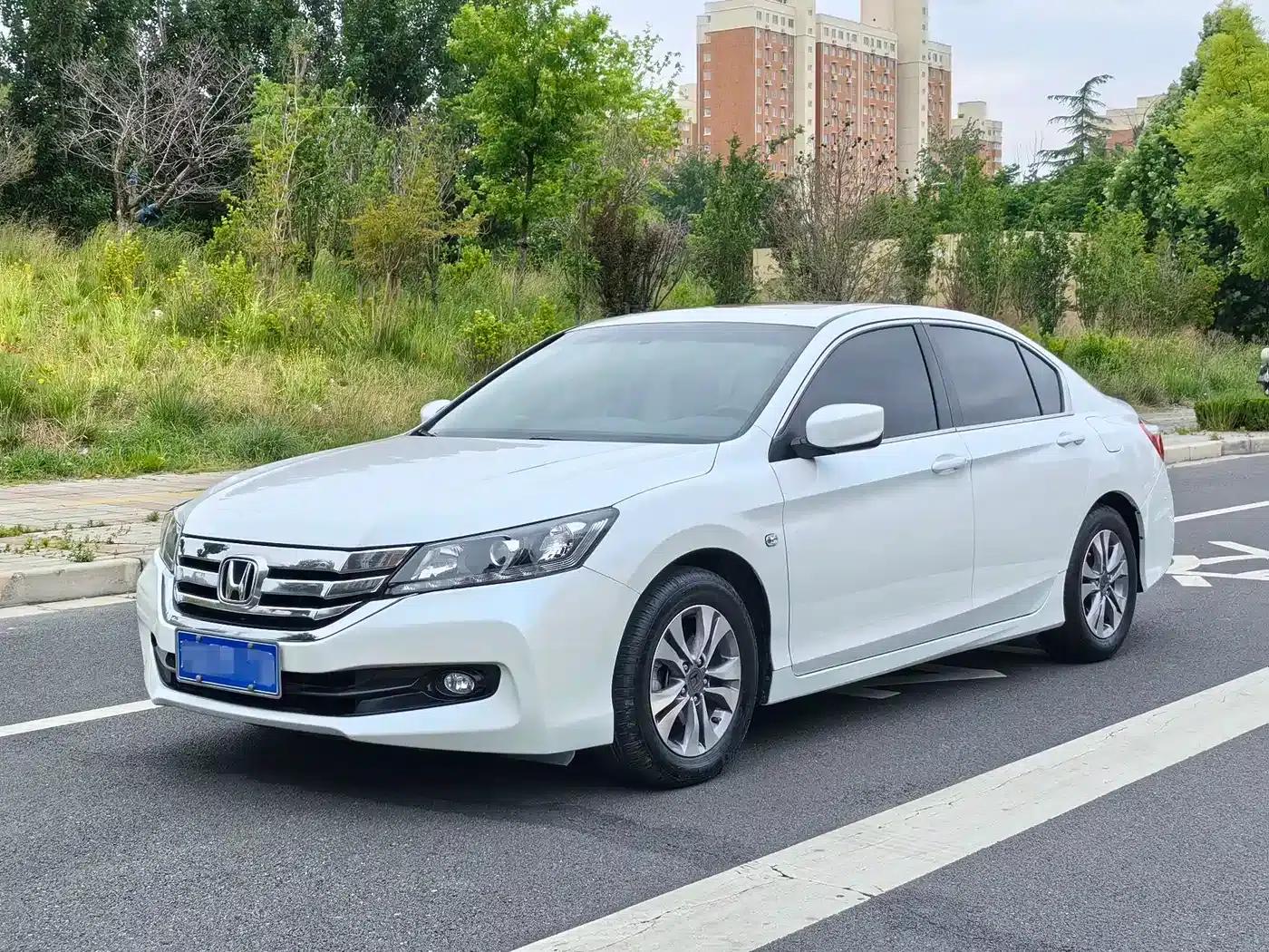 2015 Honda Accord 2.0L LX Comfort Edition — миниатюра 1