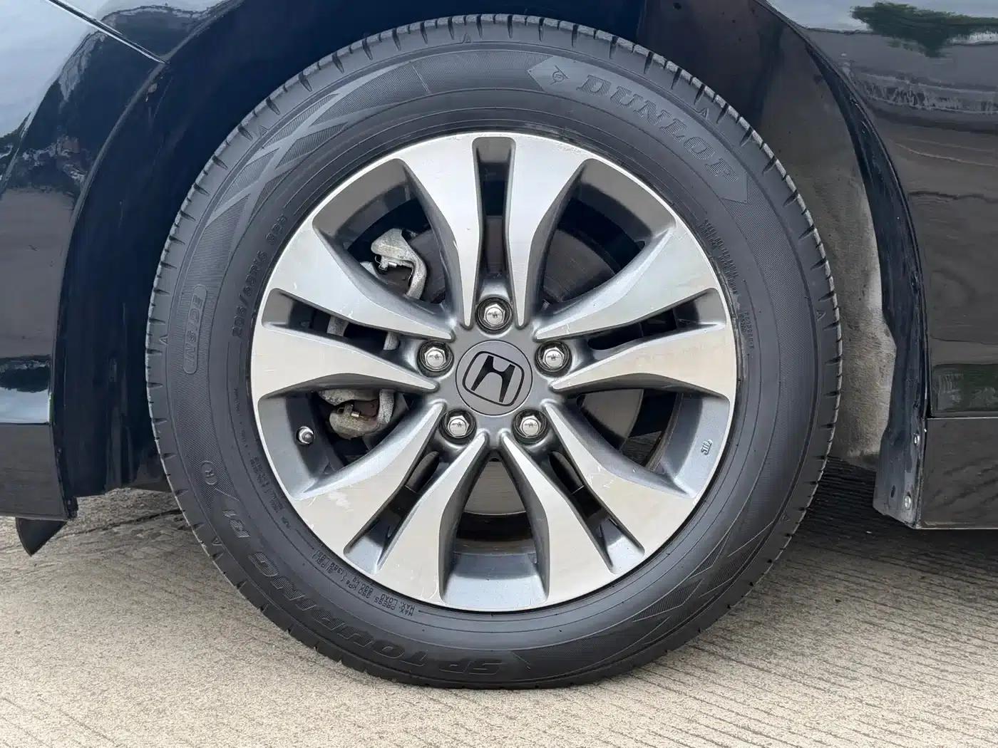 2015 Honda Accord 2.0L LXS Elite Edition — миниатюра 9