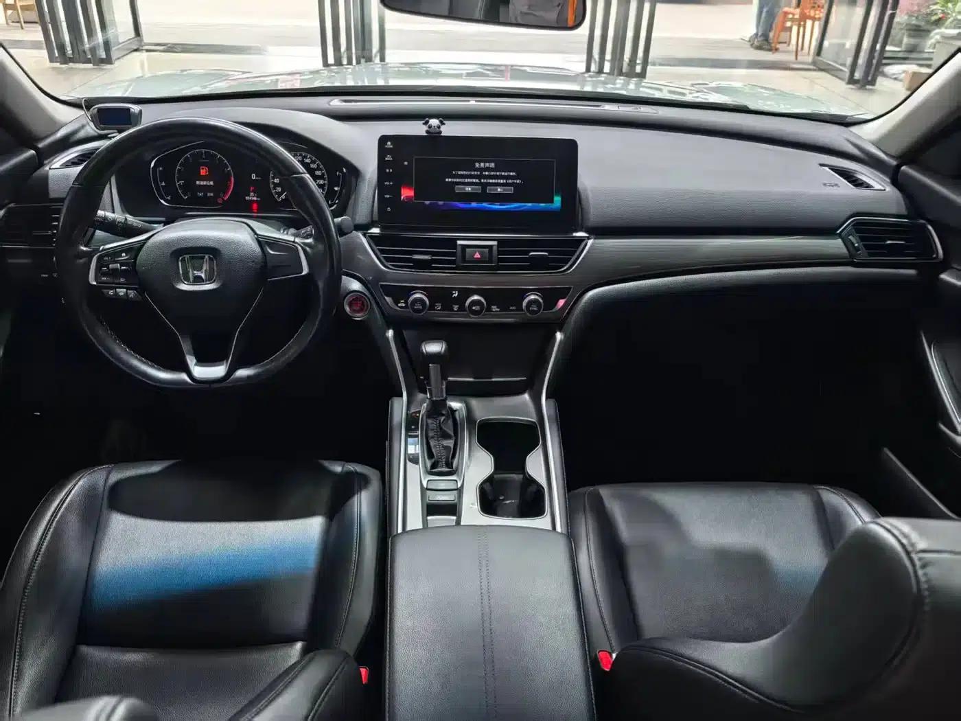 2022 Honda Accord 260TURBO Luxury Edition — миниатюра 22