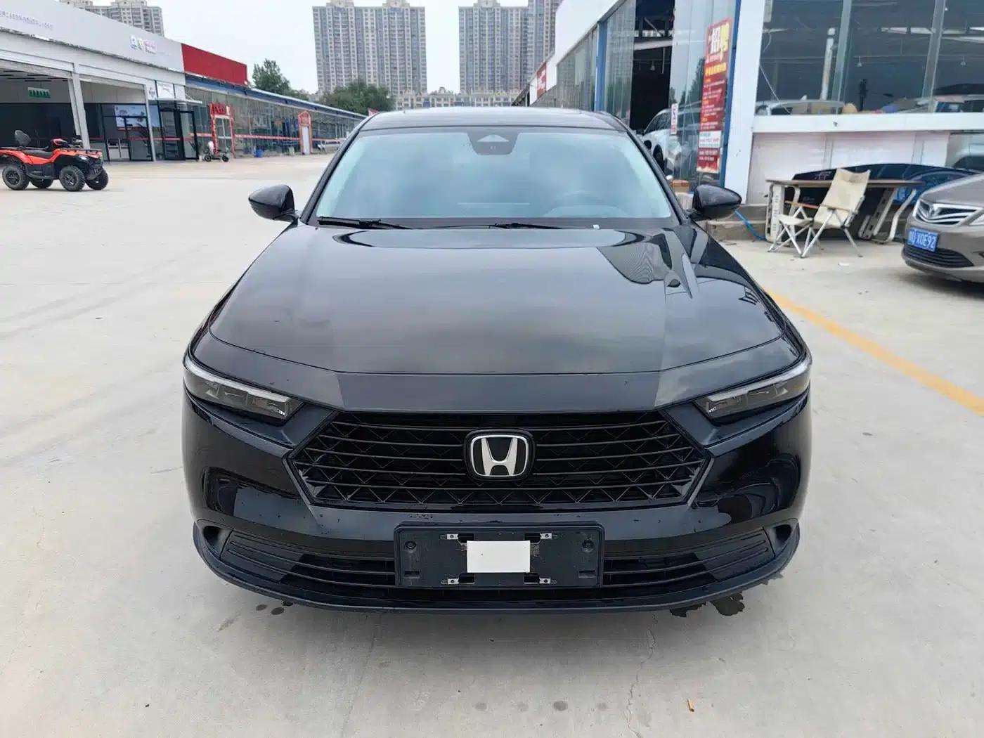 2024 Honda Accord 260TURBO Luxury Edition — миниатюра 2
