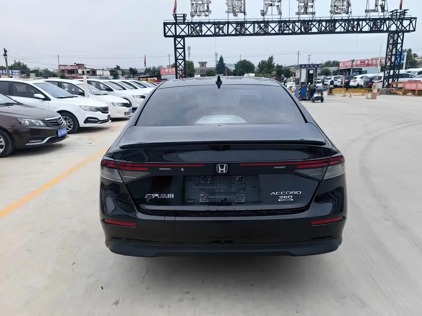 2024 Honda Accord 260TURBO Luxury Edition — миниатюра 9