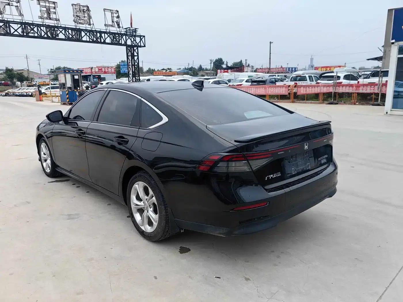 2024 Honda Accord 260TURBO Luxury Edition — миниатюра 10