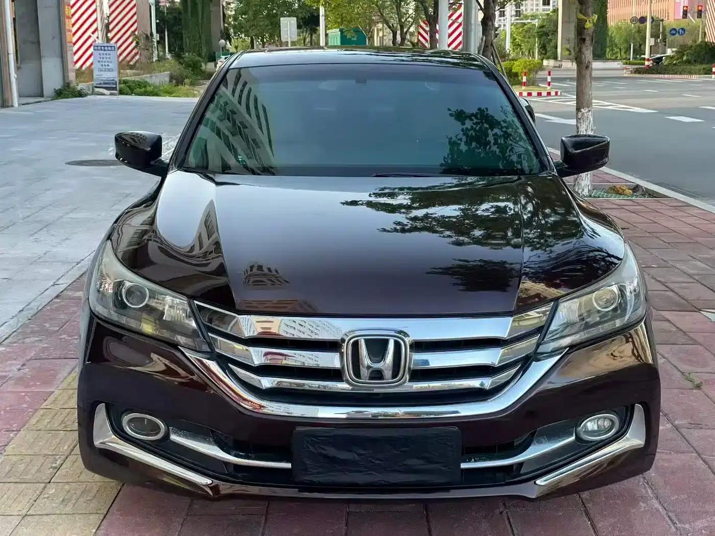 2014 Honda Accord 2.0L LX Comfort Edition — миниатюра 2
