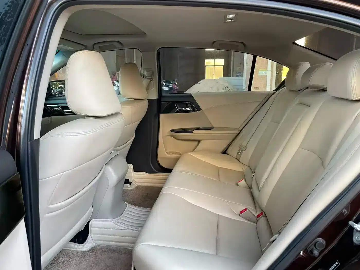 2014 Honda Accord 2.0L LX Comfort Edition — миниатюра 6