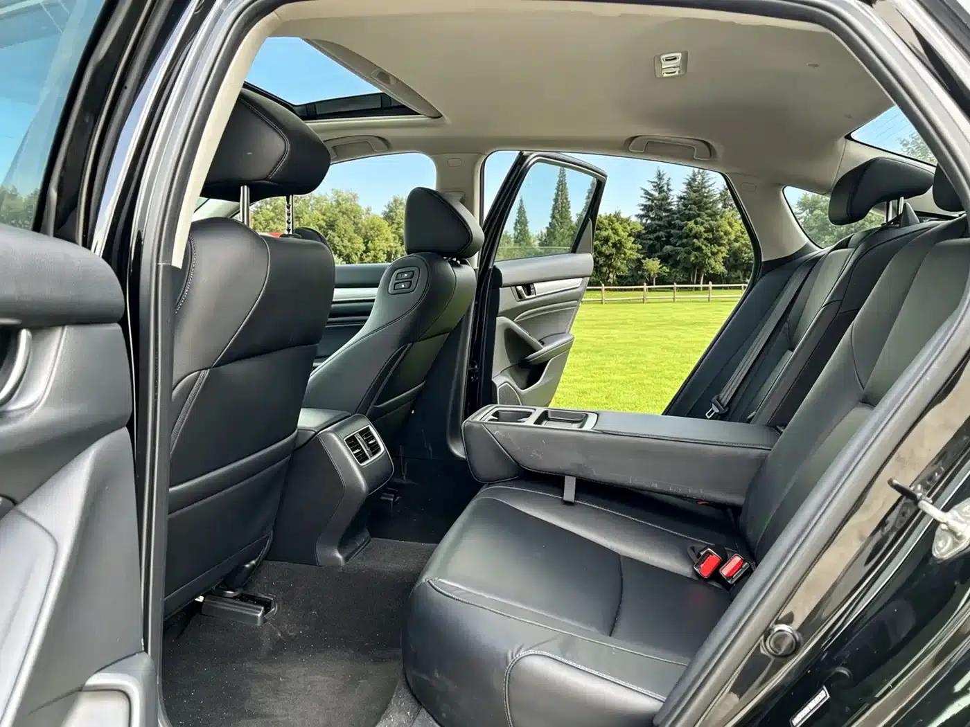 2022 Honda Accord Hybrid 2.0L Elite Edition — миниатюра 5