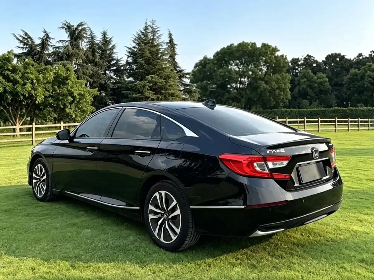 2022 Honda Accord Hybrid 2.0L Elite Edition — миниатюра 9