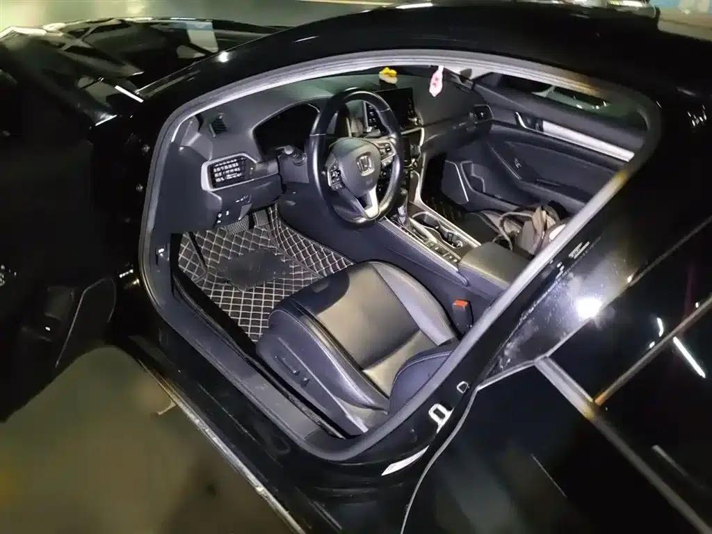 2018 Honda Accord 260TURBO Luxury Edition (China VI Emission Standard) — миниатюра 14