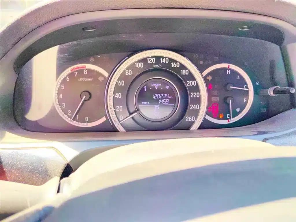 2016 Honda Accord 2.0L Comfort Edition — миниатюра 5