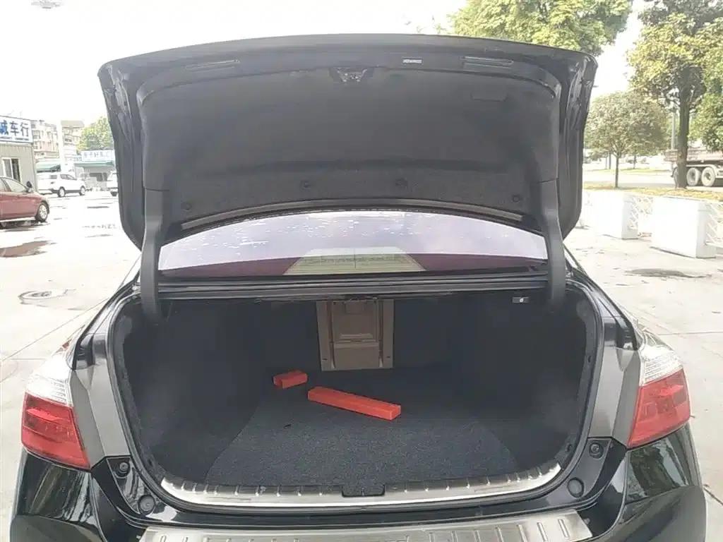 2015 Honda Accord 2.0L LXS Elite Edition — миниатюра 19