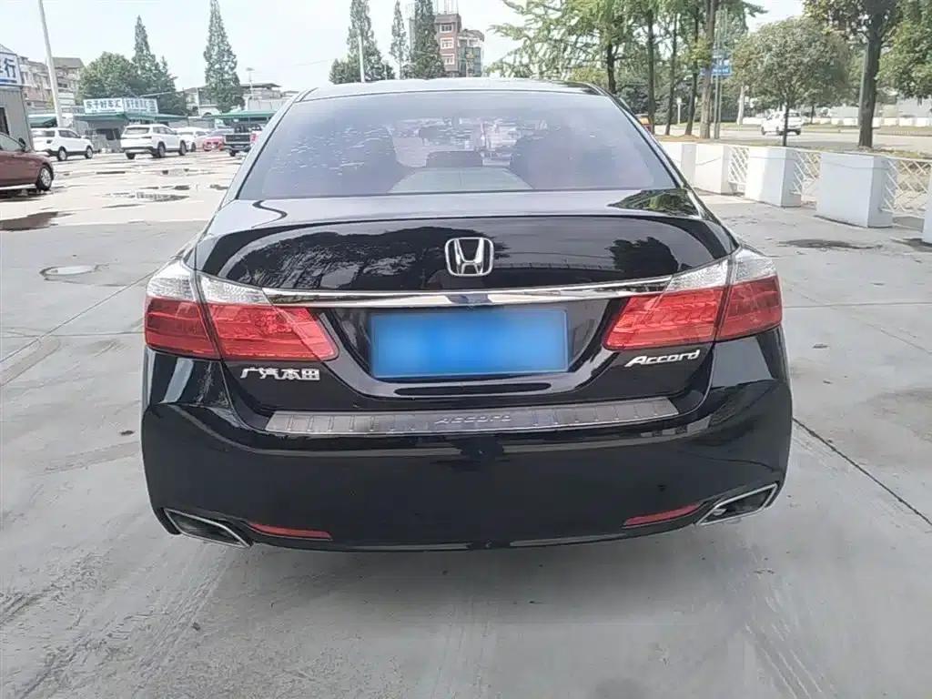 2015 Honda Accord 2.0L LXS Elite Edition — миниатюра 6