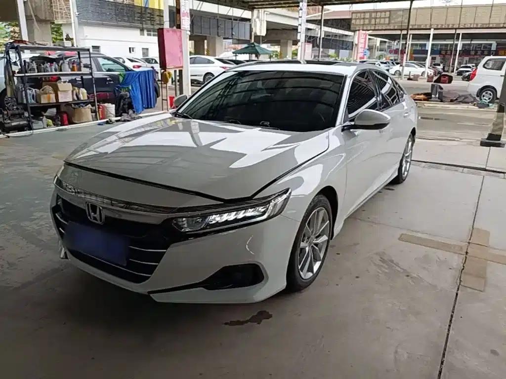 2022 Honda Accord 260TURBO Luxury Edition — миниатюра 2