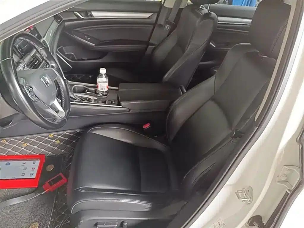 2022 Honda Accord 260TURBO Luxury Edition — миниатюра 15