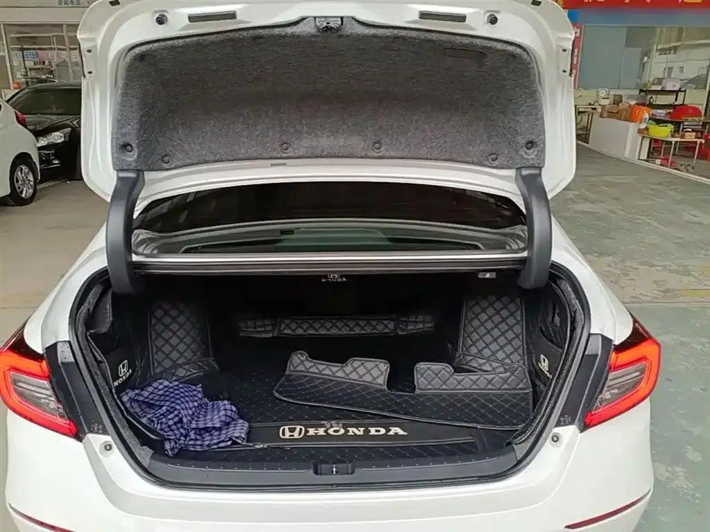 2022 Honda Accord 260TURBO Luxury Edition — миниатюра 19