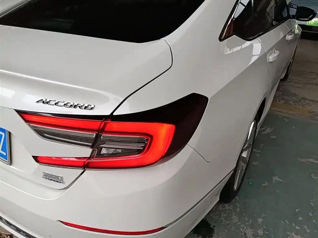 2022 Honda Accord 260TURBO Luxury Edition — миниатюра 8