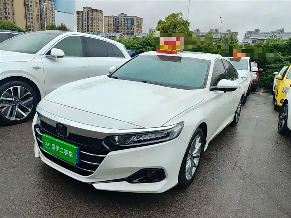 2022 Honda Accord 260TURBO Luxury Edition — миниатюра 2