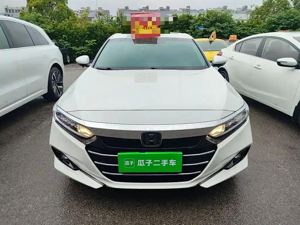 2022 Honda Accord 260TURBO Luxury Edition — миниатюра 3