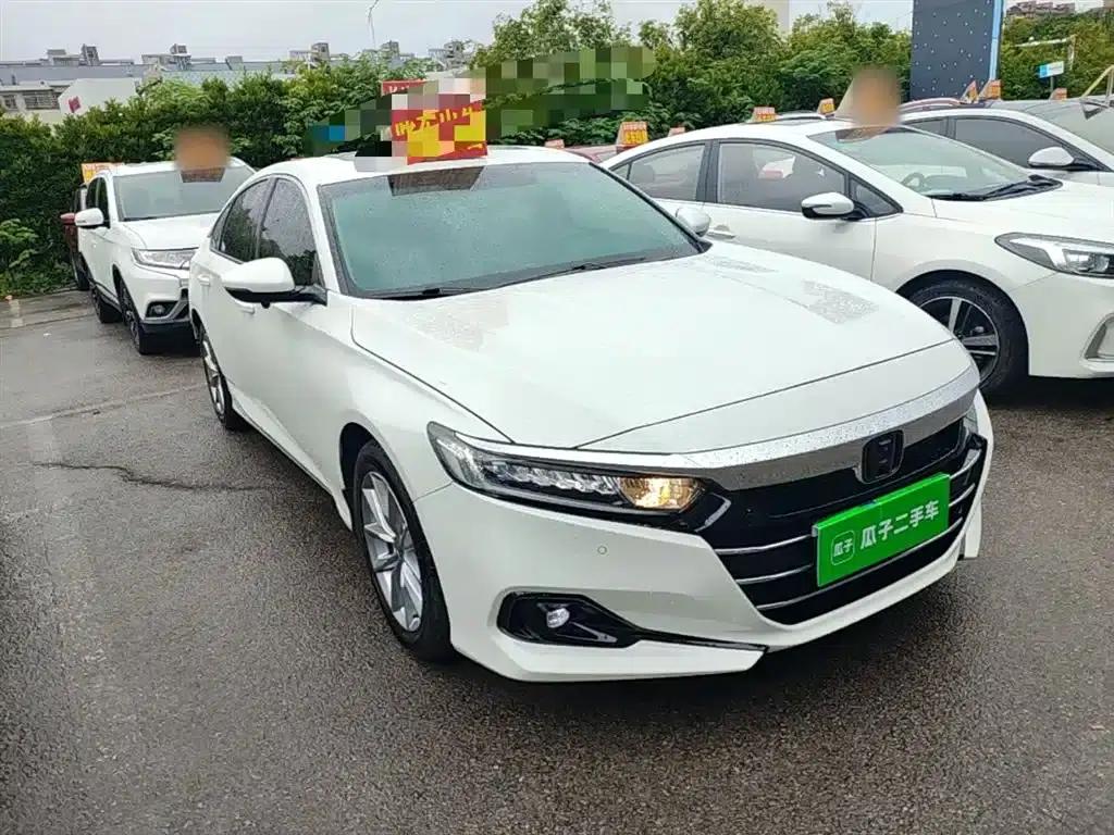 2022 Honda Accord 260TURBO Luxury Edition — миниатюра 4