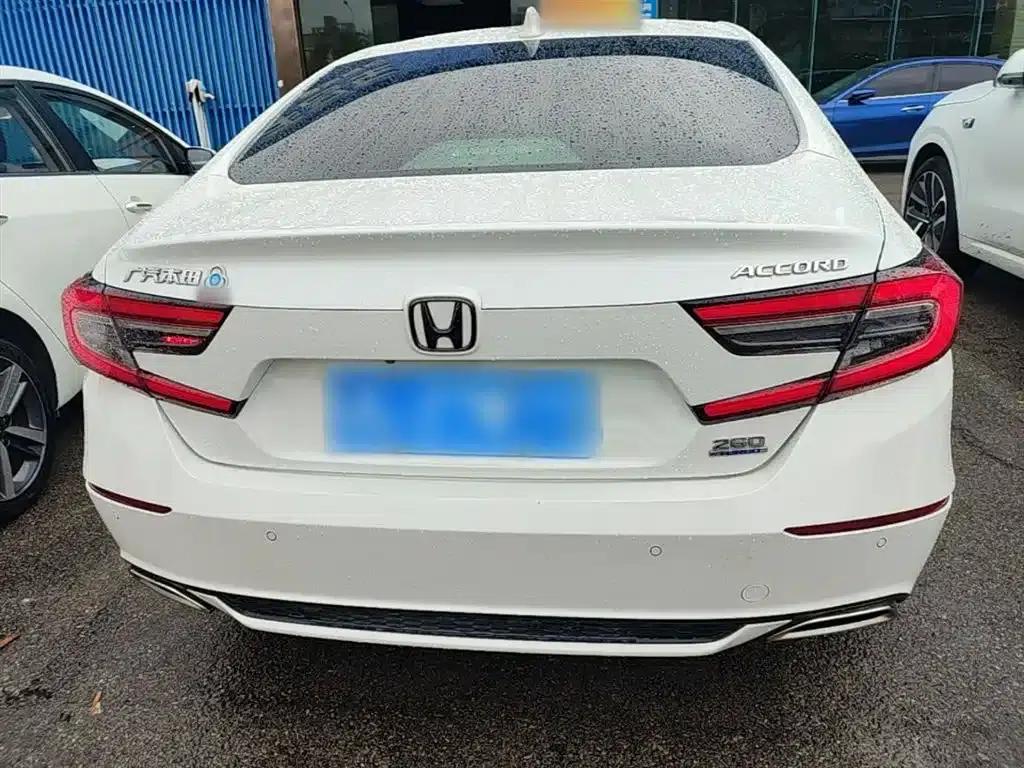 2022 Honda Accord 260TURBO Luxury Edition — миниатюра 6