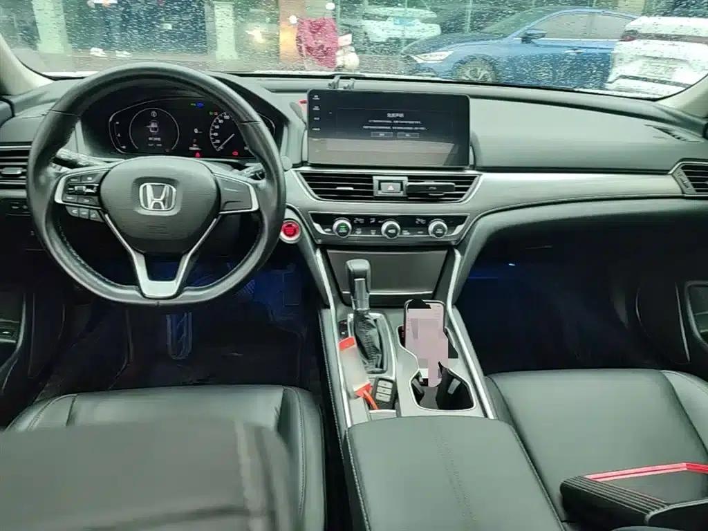 2022 Honda Accord 260TURBO Luxury Edition — миниатюра 10