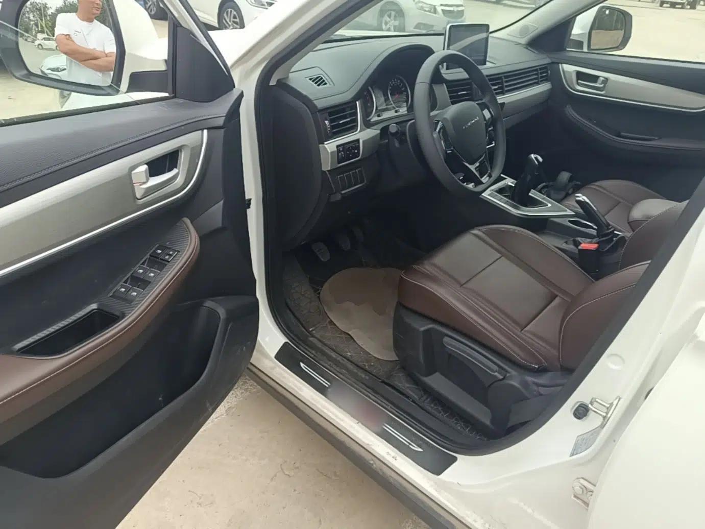 FORTHING T5 2023 Grand Edition 1.6L Manual Dream Version Five Seats — миниатюра 18