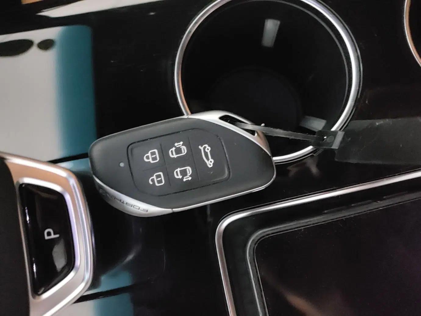 FORTHING Xinghai V9 2026 Model, More Enjoyment Series, 200km Luxury Edition — миниатюра 12