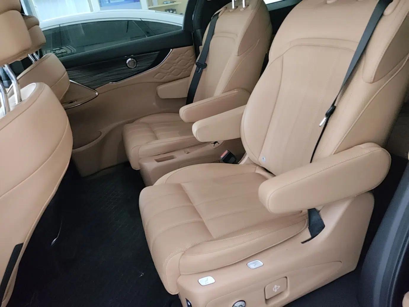 FORTHING Xinghai V9 2026 Model, More Enjoyment Series, 200km Luxury Edition — миниатюра 20