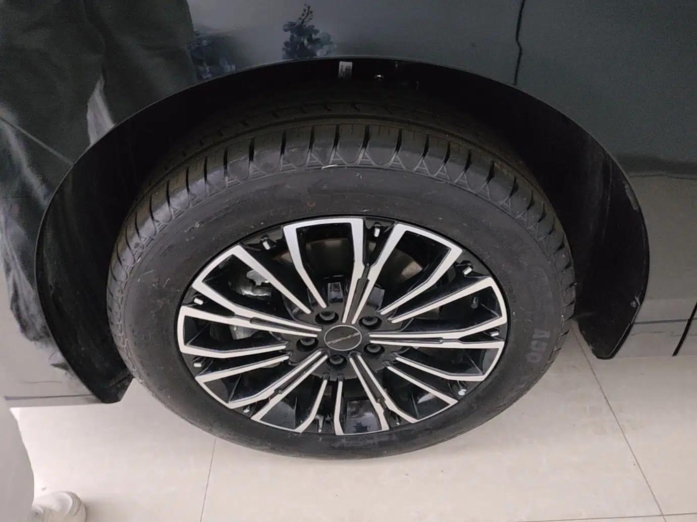 FORTHING Xinghai V9 2026 Model, More Enjoyment Series, 200km Luxury Edition — миниатюра 8