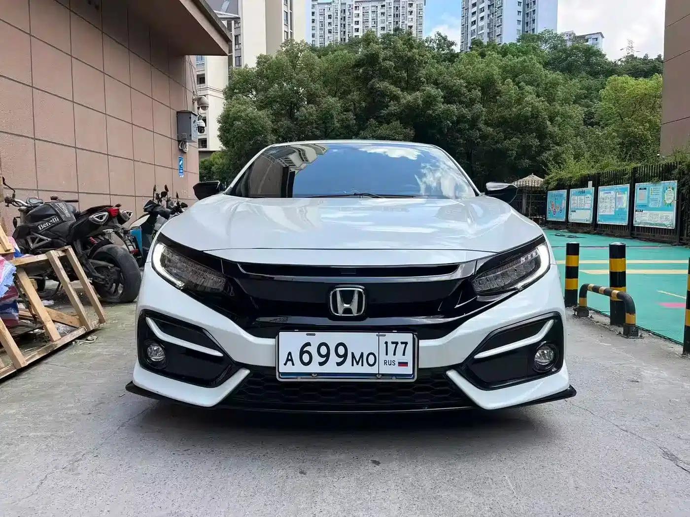 Civic 2021 HATCHBACK 220TURBO CVT Trendy and Cool — миниатюра 2