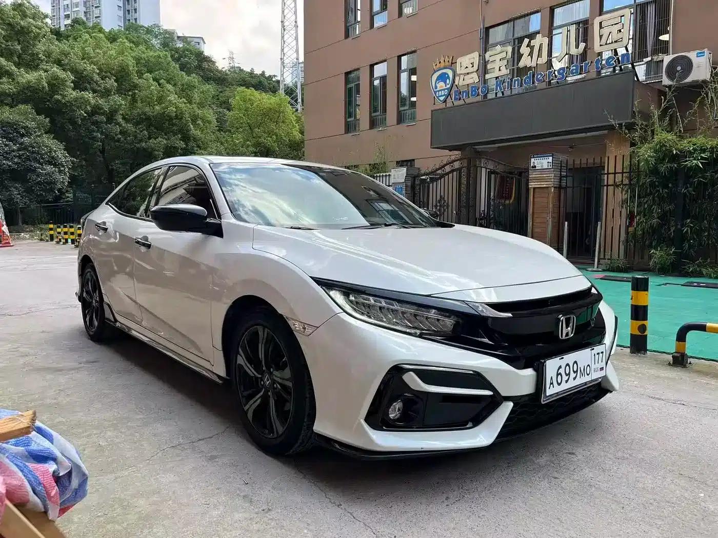 Civic 2021 HATCHBACK 220TURBO CVT Trendy and Cool — миниатюра 3