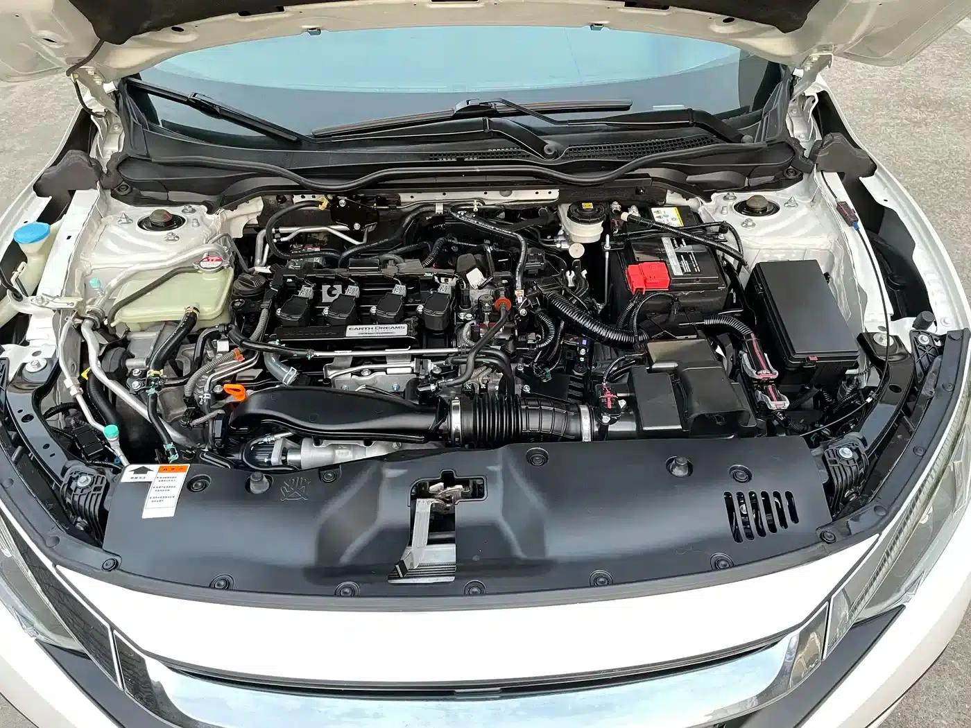 2016 Civic 220TURBO CVT Luxury Edition — миниатюра 14