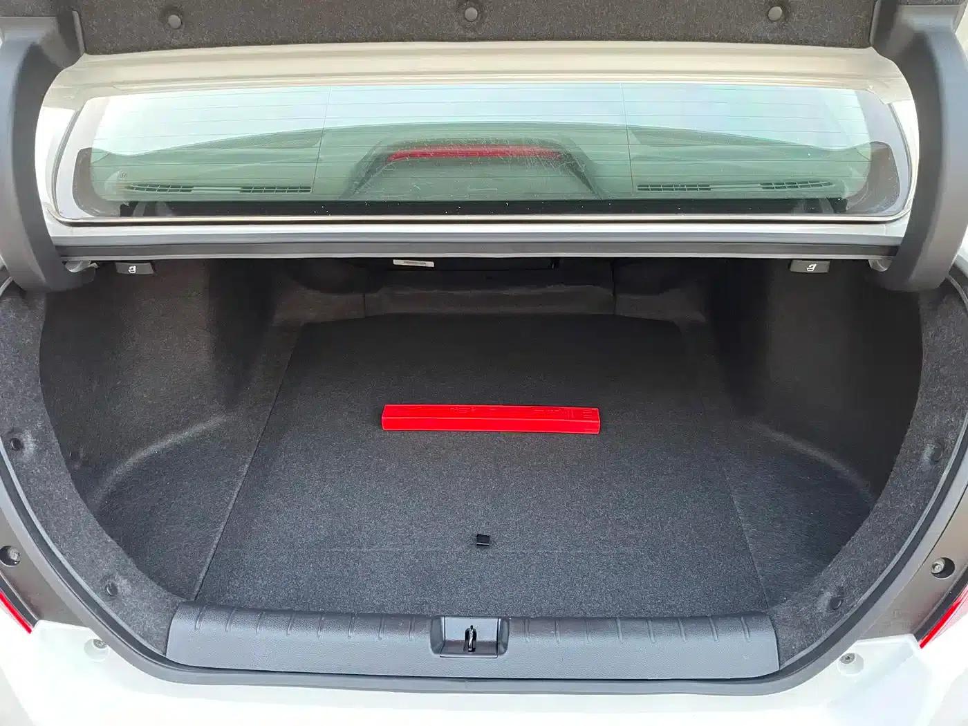 2016 Civic 220TURBO CVT Luxury Edition — миниатюра 15