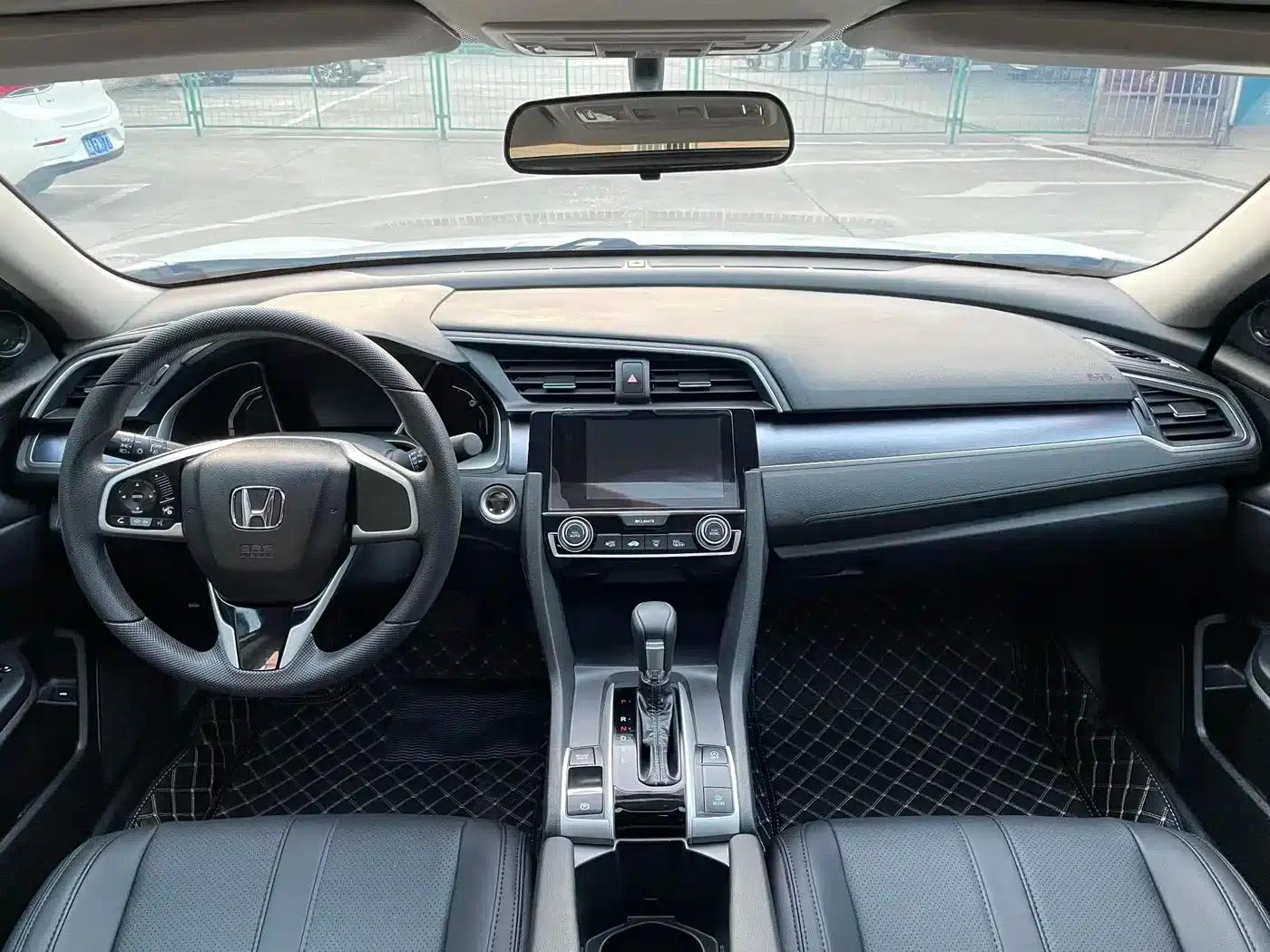 2016 Civic 220TURBO CVT Luxury Edition — миниатюра 8