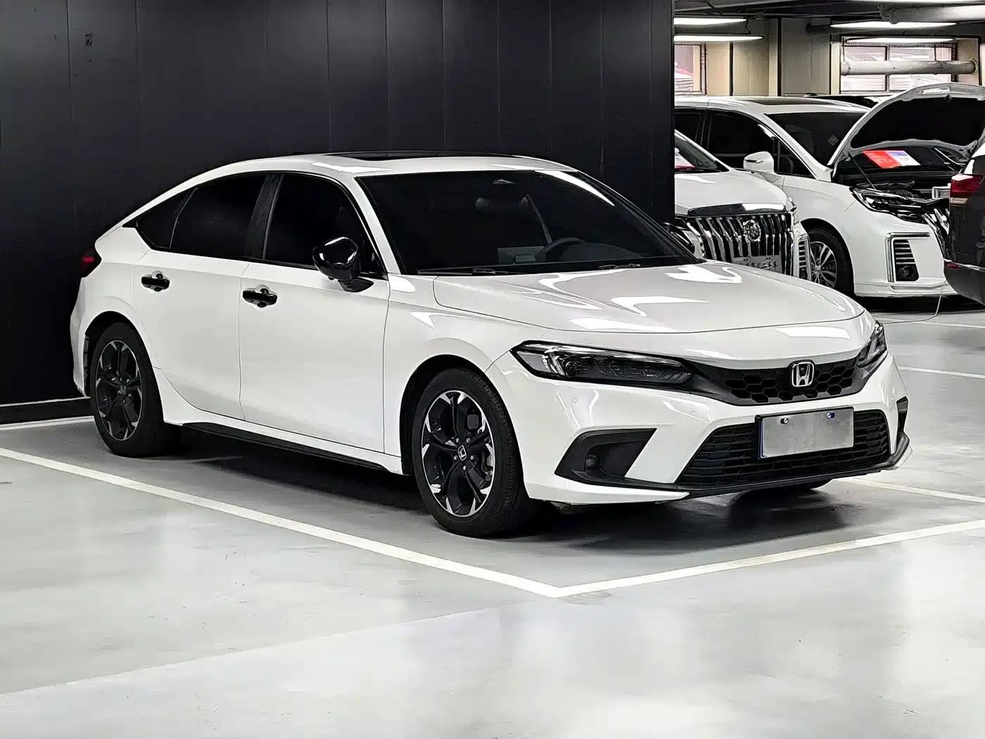 2023 Civic Hatchaback 240TURBO CVT Extreme Edition — миниатюра 3