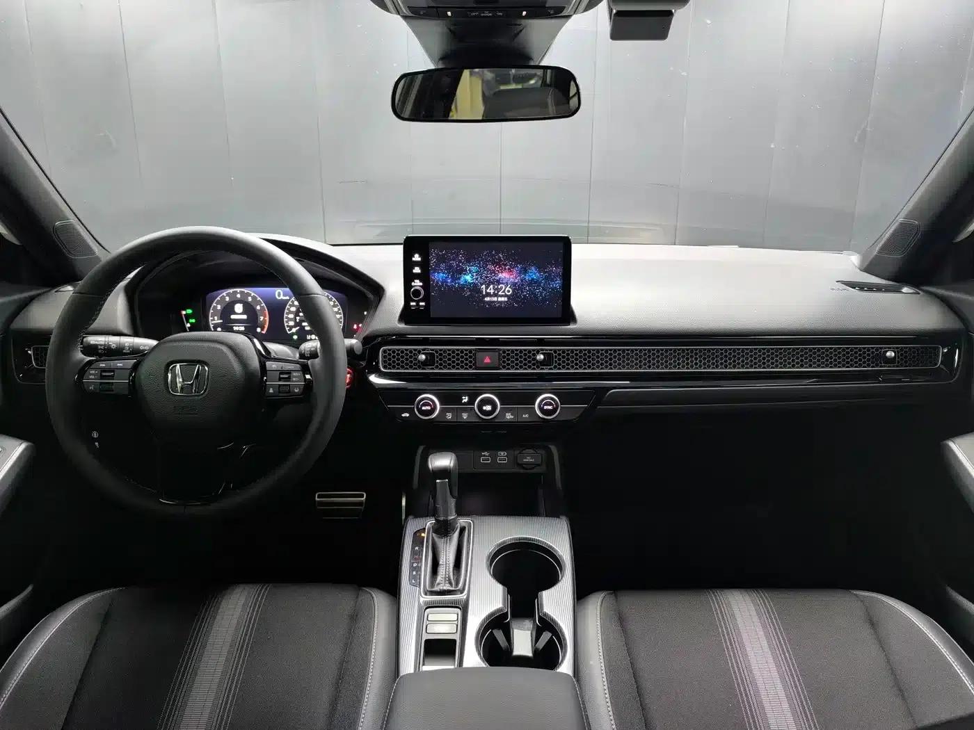 2023 Civic Hatchaback 240TURBO CVT Extreme Edition — миниатюра 5