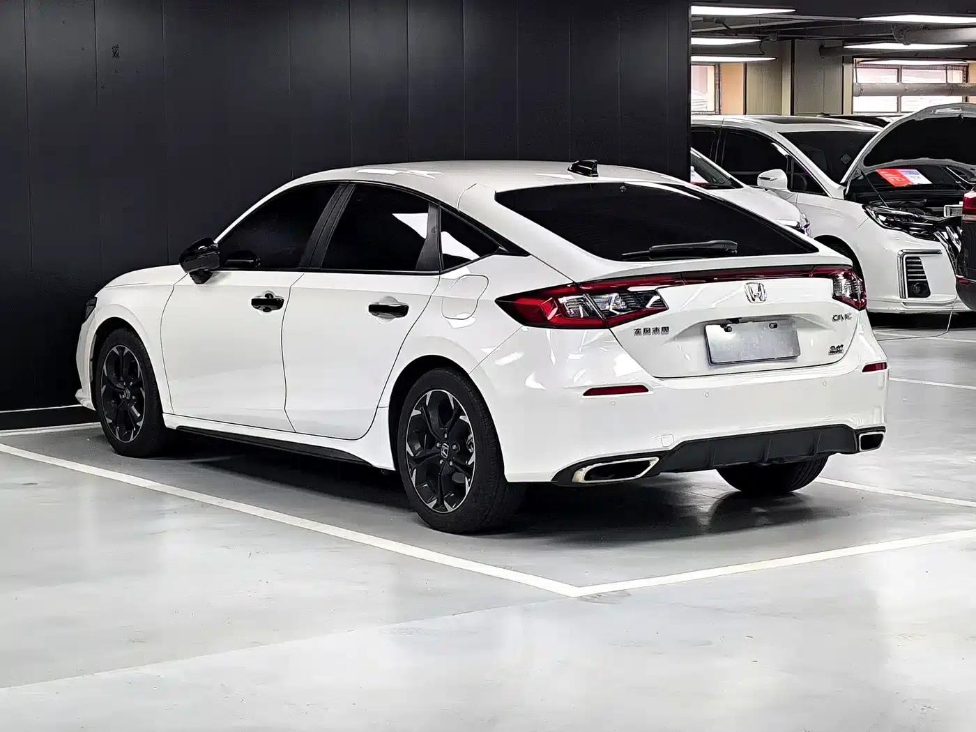 2023 Civic Hatchaback 240TURBO CVT Extreme Edition — миниатюра 9